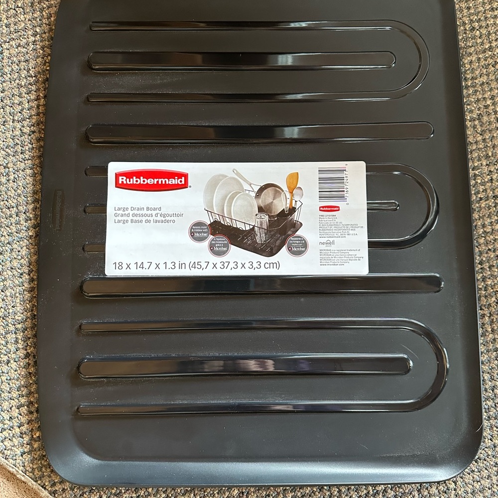 NWT Rubbermaid Drain Board